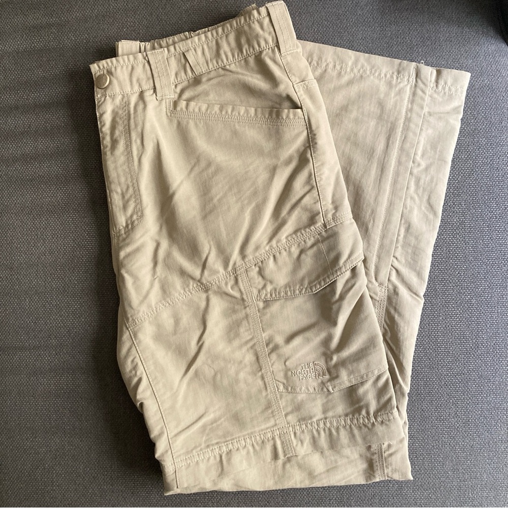 The North face Mens hiking pants, convertible, M regular